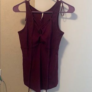 Free people crisscross front fitted top